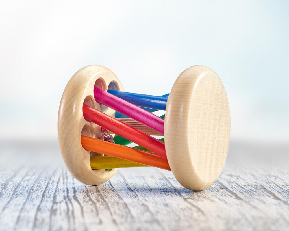 wooden roller grabbing toy with bars