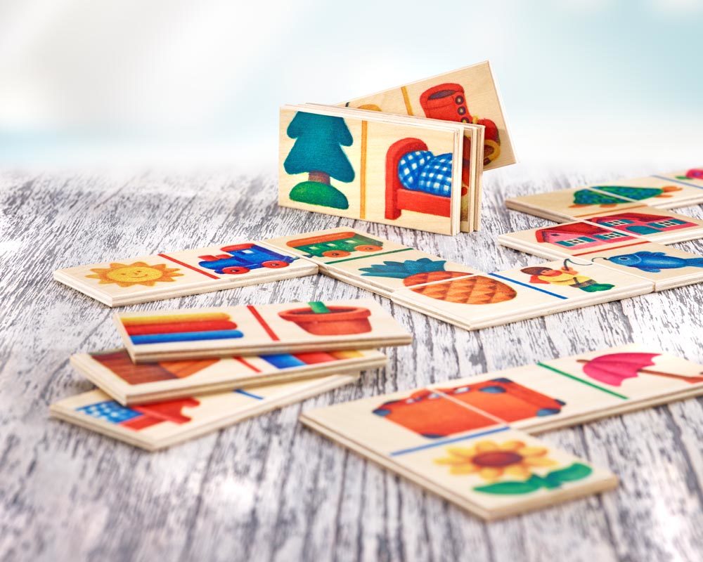 Varialand, tilebased game Wooden Toys Selecta