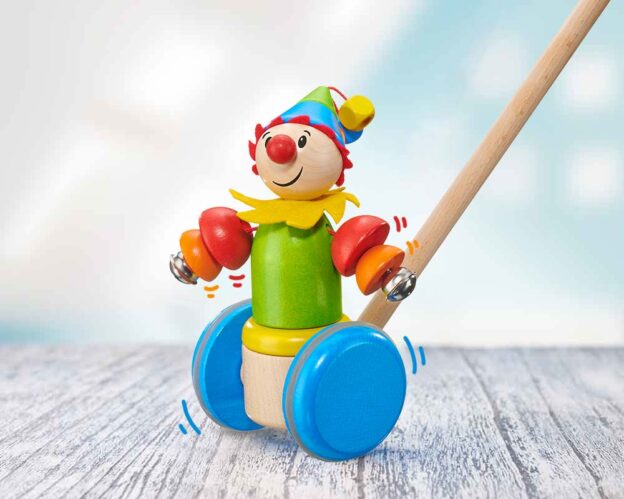 Smillo wooden pull along toy clown